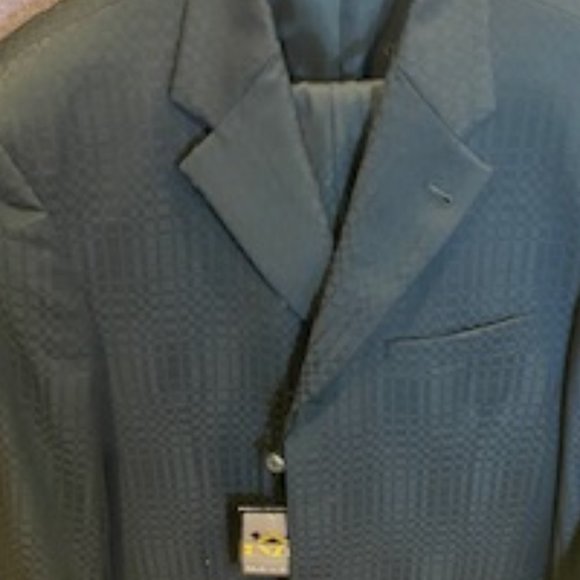 Enzo Tovare Collection Suit - Picture 1 of 2